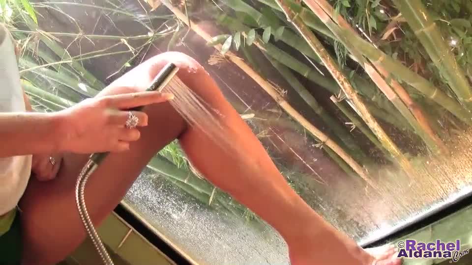 Tropical shower - hd video - part 2 - 3min 
